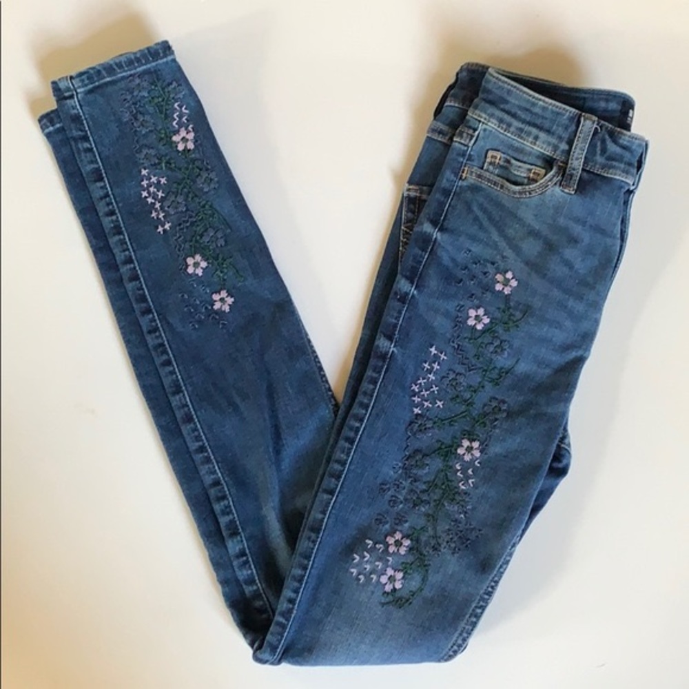 High Rise Embroidered Floral Skinny Jeans
